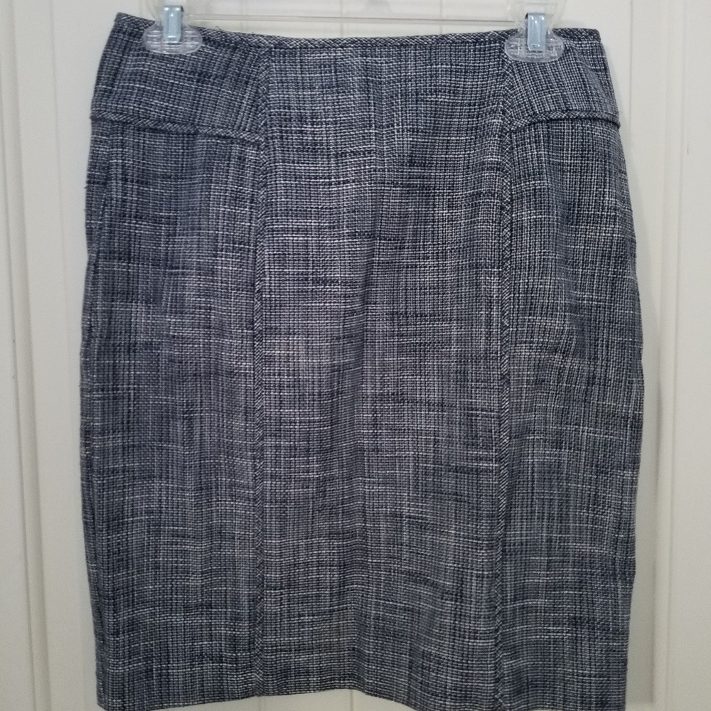 Banana Republic gray pencil skirt